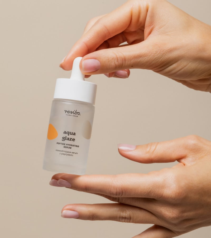 Nawadniające serum z peptydami - Aqua Glaze od Resibo